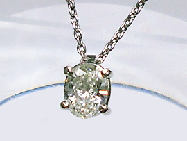 リフォーム前のオーバルダイヤモンドネックレス